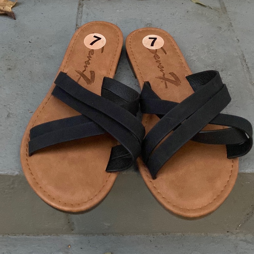 7 For All Mankind Black and Tan Sandals